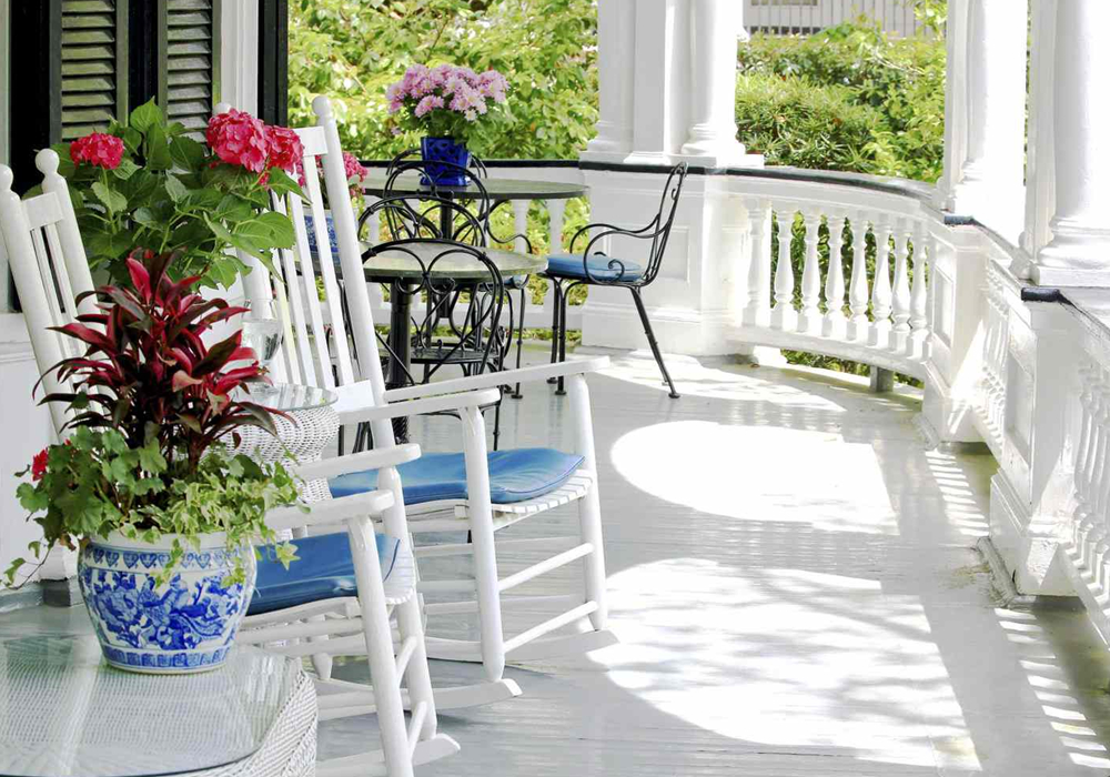 8 Balcony Decorating Ideas To Transform Your Outdoor Space
